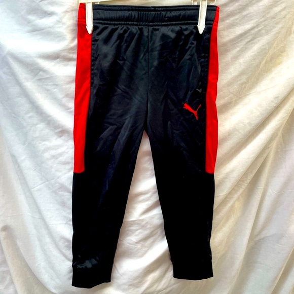 Puma Kids Black and Red Track jogging Pants boys sz 5 - Picture 1 of 4